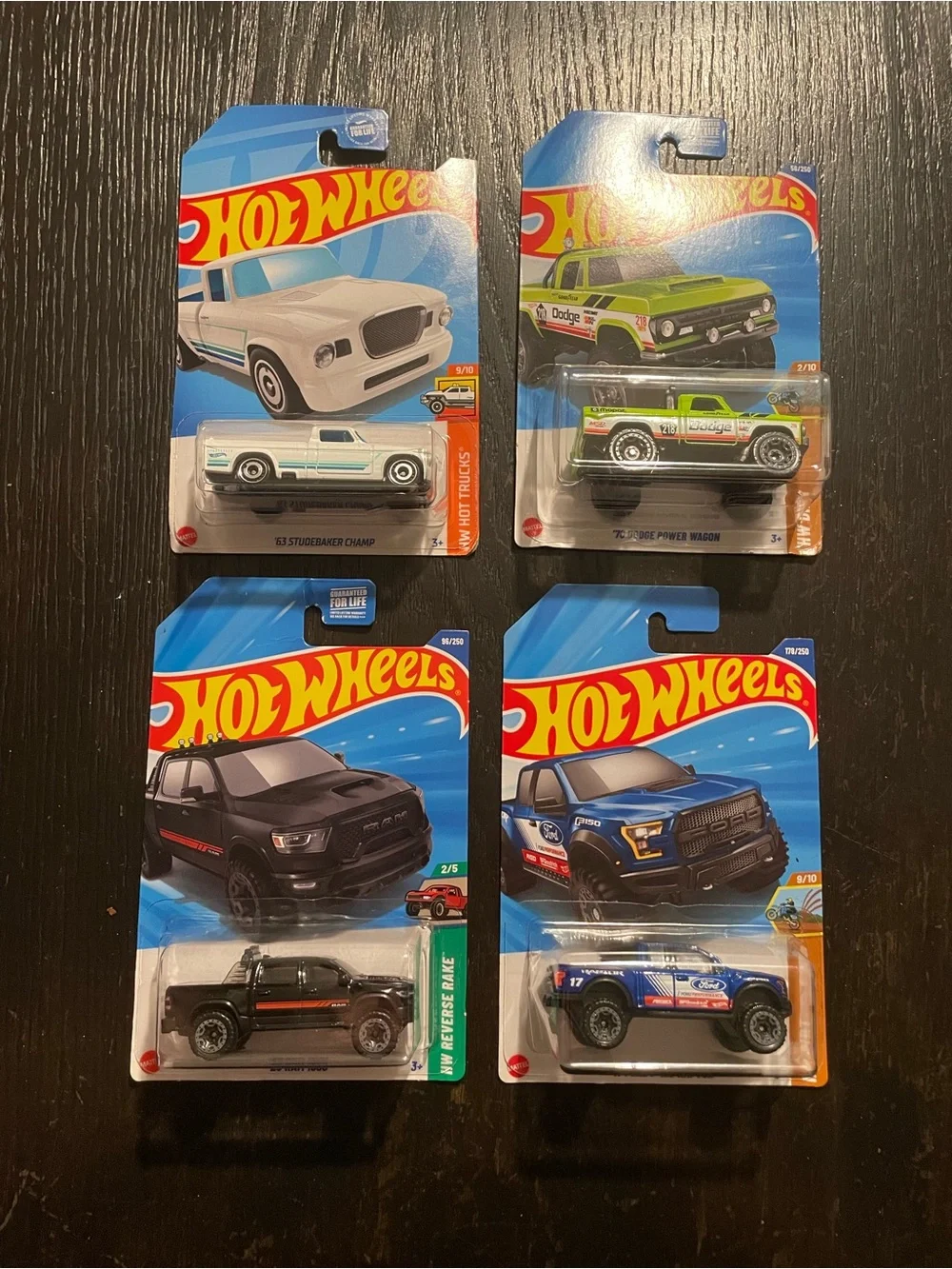 Hot Wheels Die-Cast Truck & Car Set - Multi Color Collectible Pack